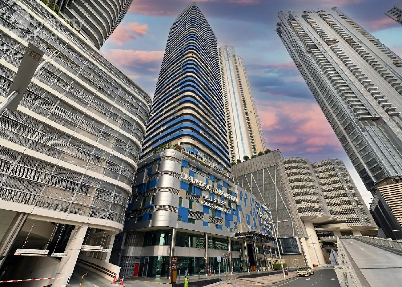 Elegant 3 Bedroom Apartment! 2 Minute Walk To Dubai Mall! Burj Khalifa And Fountain View!