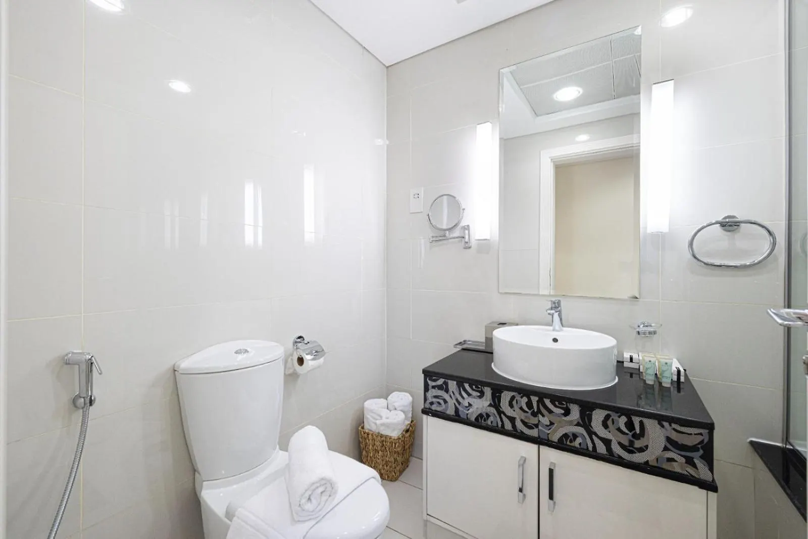 Apartment Elegant 3 Bedroom Apartment! 2 Minute Walk To Dubai Mall! Burj Khalifa And Fountain View! United Arab Emirates