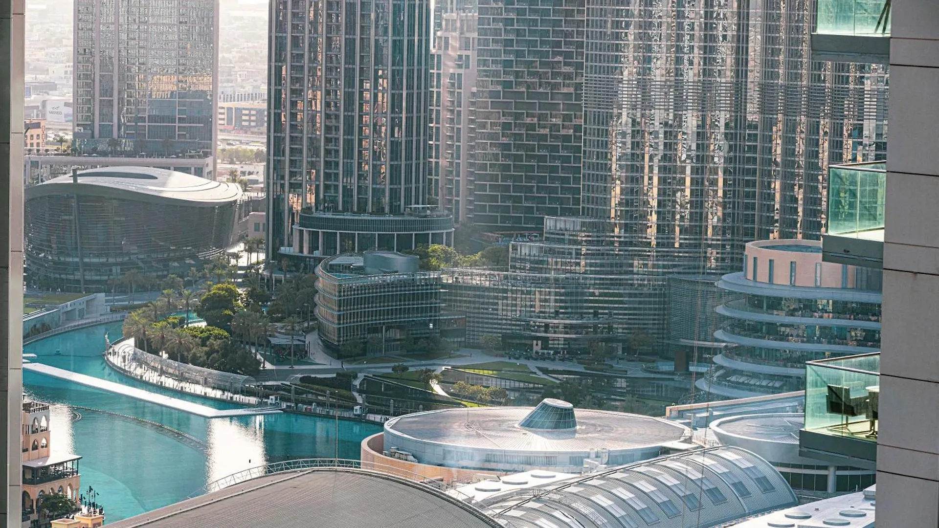 Elegant 3 Bedroom Apartment! 2 Minute Walk To Dubai Mall! Burj Khalifa And Fountain View!