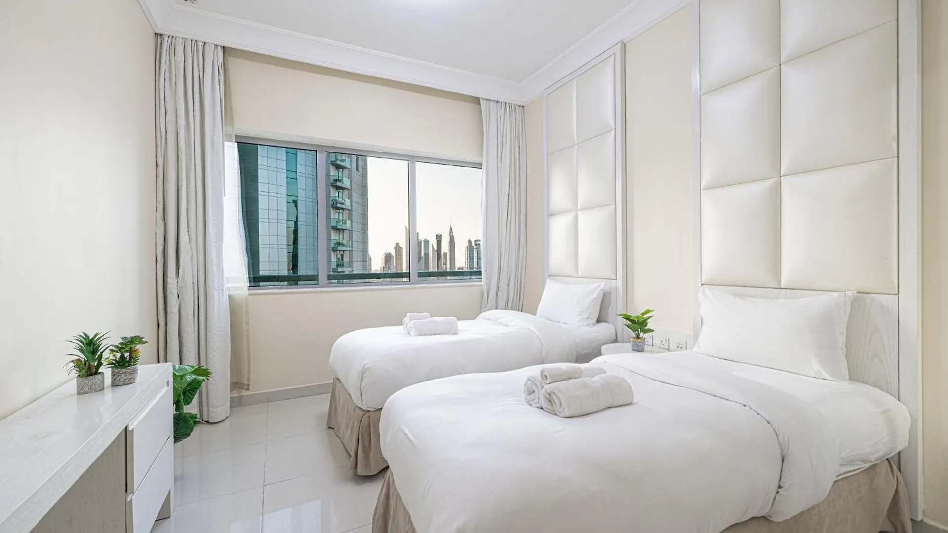 Apartment Elegant 3 Bedroom Apartment! 2 Minute Walk To Dubai Mall! Burj Khalifa And Fountain View!